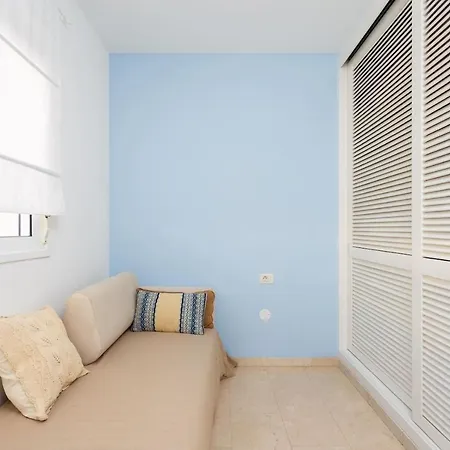 Modern 2bedroom Seaviews & Wifi Daire *